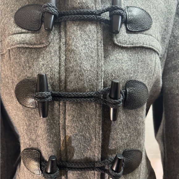 Burberry Women's Gray Wool Toggle Trench Coat.  Size 10. - Picture 6 of 15